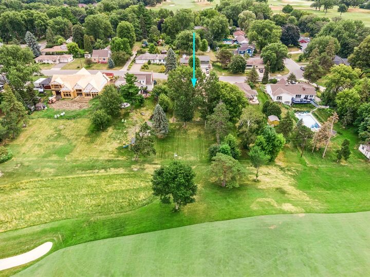 Property Photo:  2123 Fairways Lane  MN 55113 