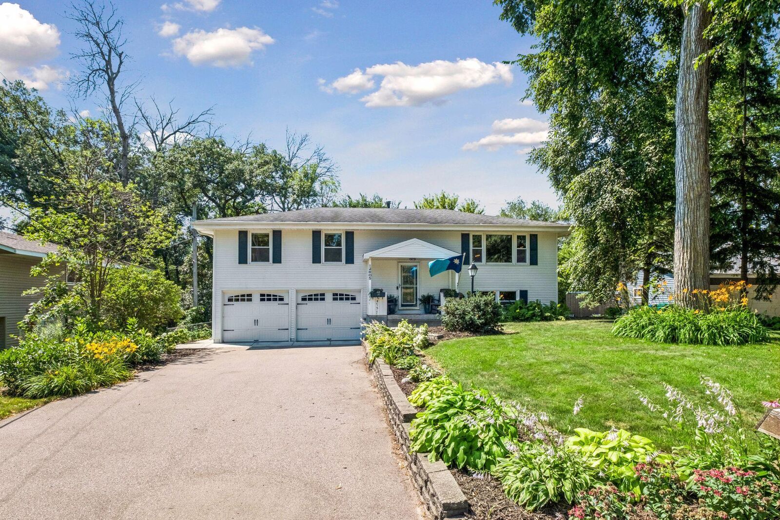 Property Photo: 12605 25th Avenue N MN 55441