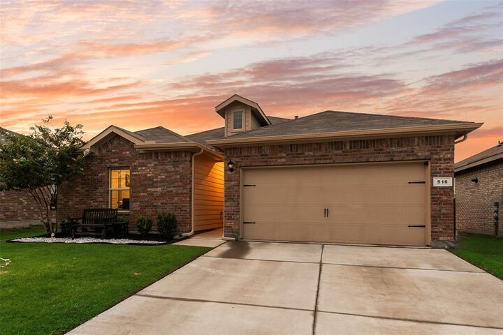 Property Photo: 516 Drowsy Water Trail TX 76131