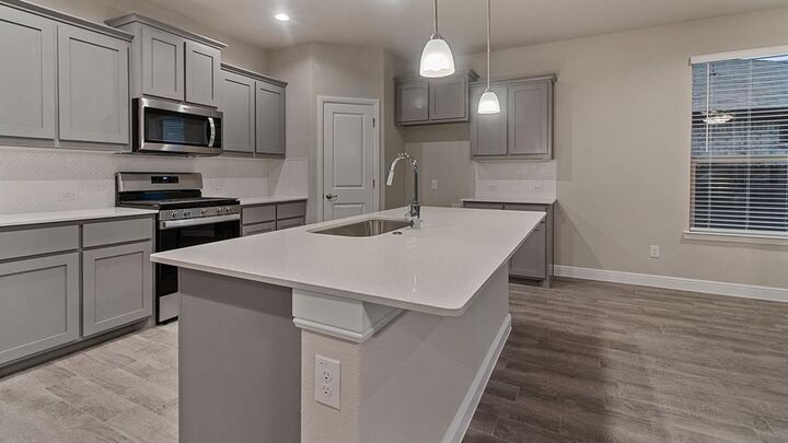 Property Photo: 117 Ringtrail Drive TX 76078
