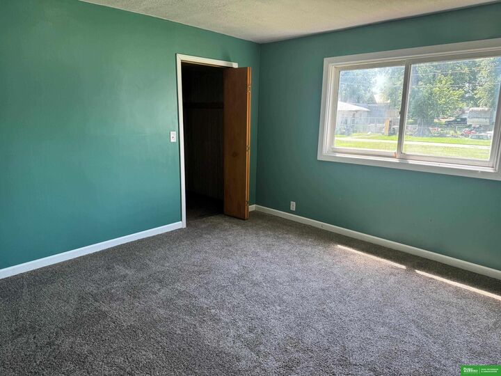 Property Photo:  431 W 8th Street  NE 68020 