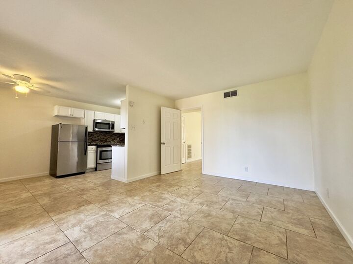 Property Photo:  501 Louisiana Ave 103  TX 79701 