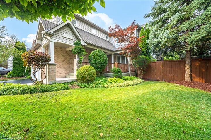 Property Photo: 5882 Cornell Crescent ON L5M 5R6