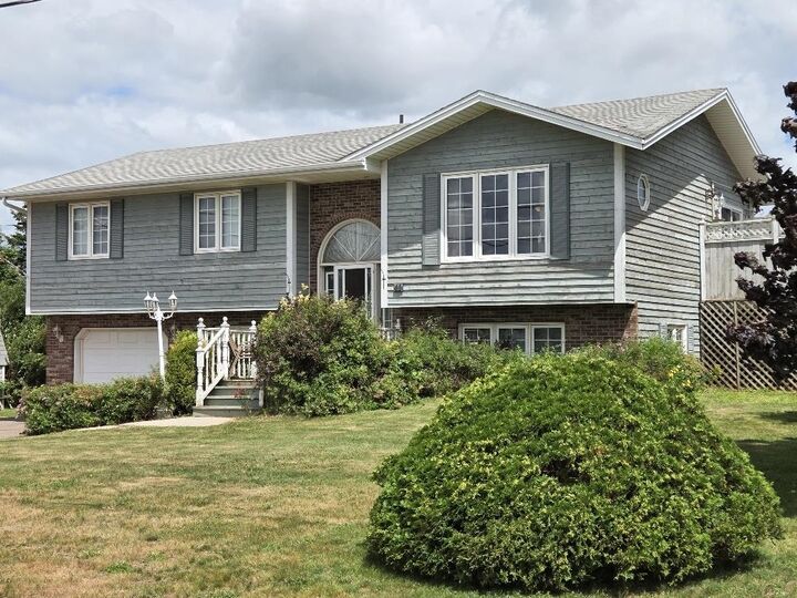 41 Sunset Drive — photo 1