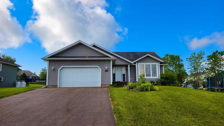 15 Gordon Day Drive — photo 1