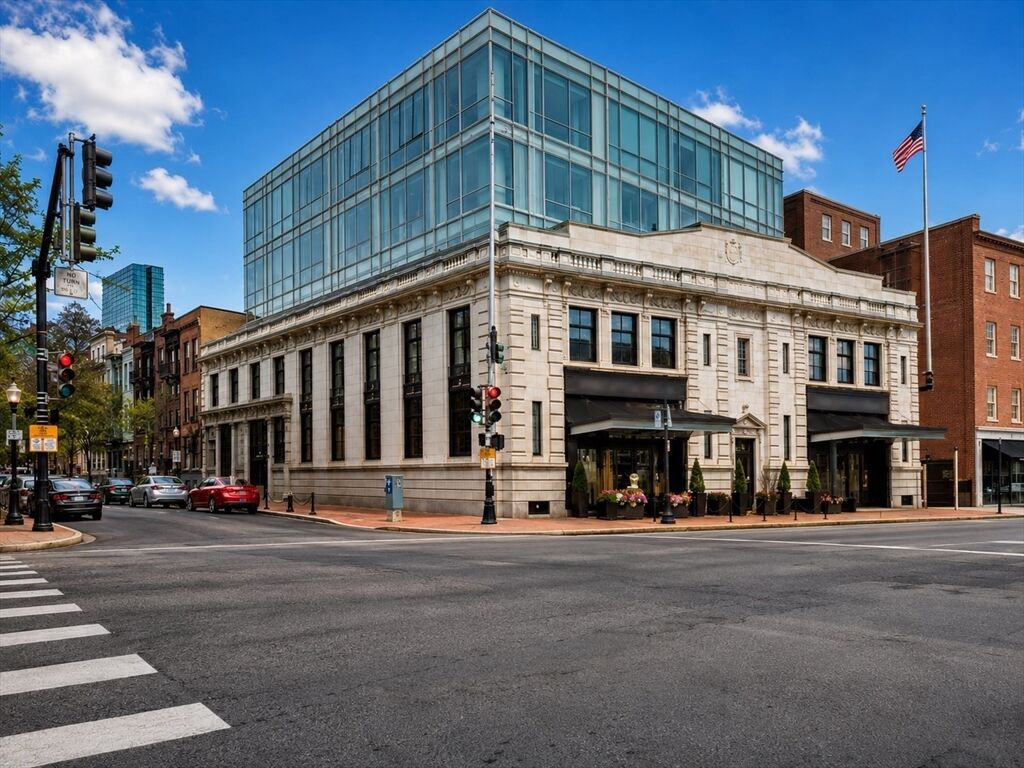 Property Photo: 30 Union Park St 405 MA 02118