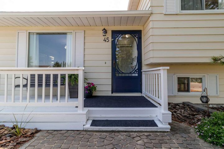 Property Photo:  45 Sylvan Drive  AB T4S 1J6 