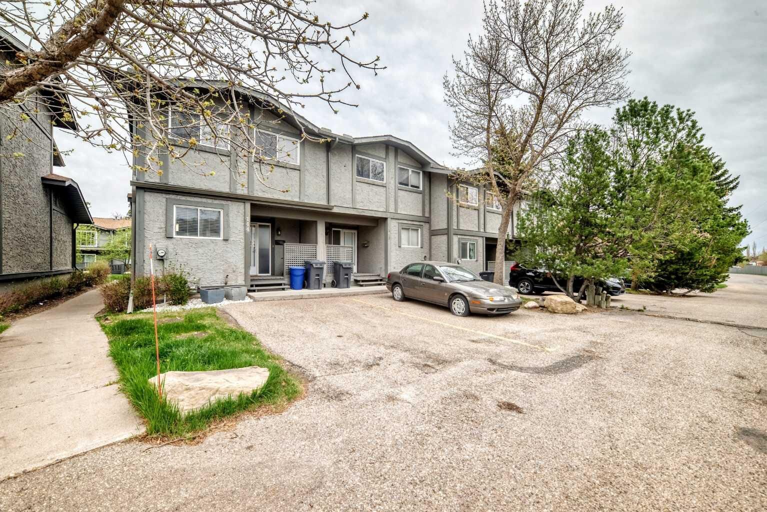 Property Photo: 7172 Coach Hill Road SW 144 AB T3H 1C8
