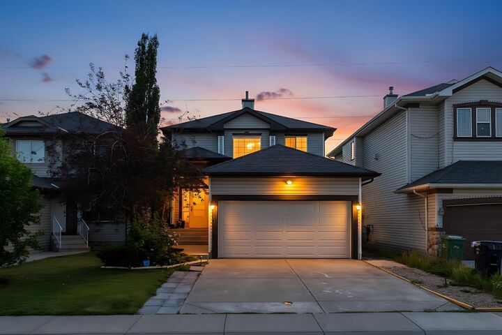 167 Valley Crest Close NW — photo 1