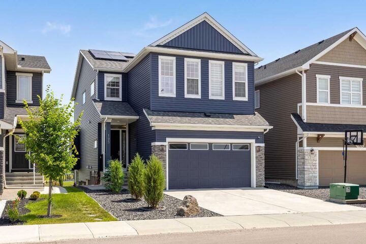 195 Evansfield Close NW — photo 1