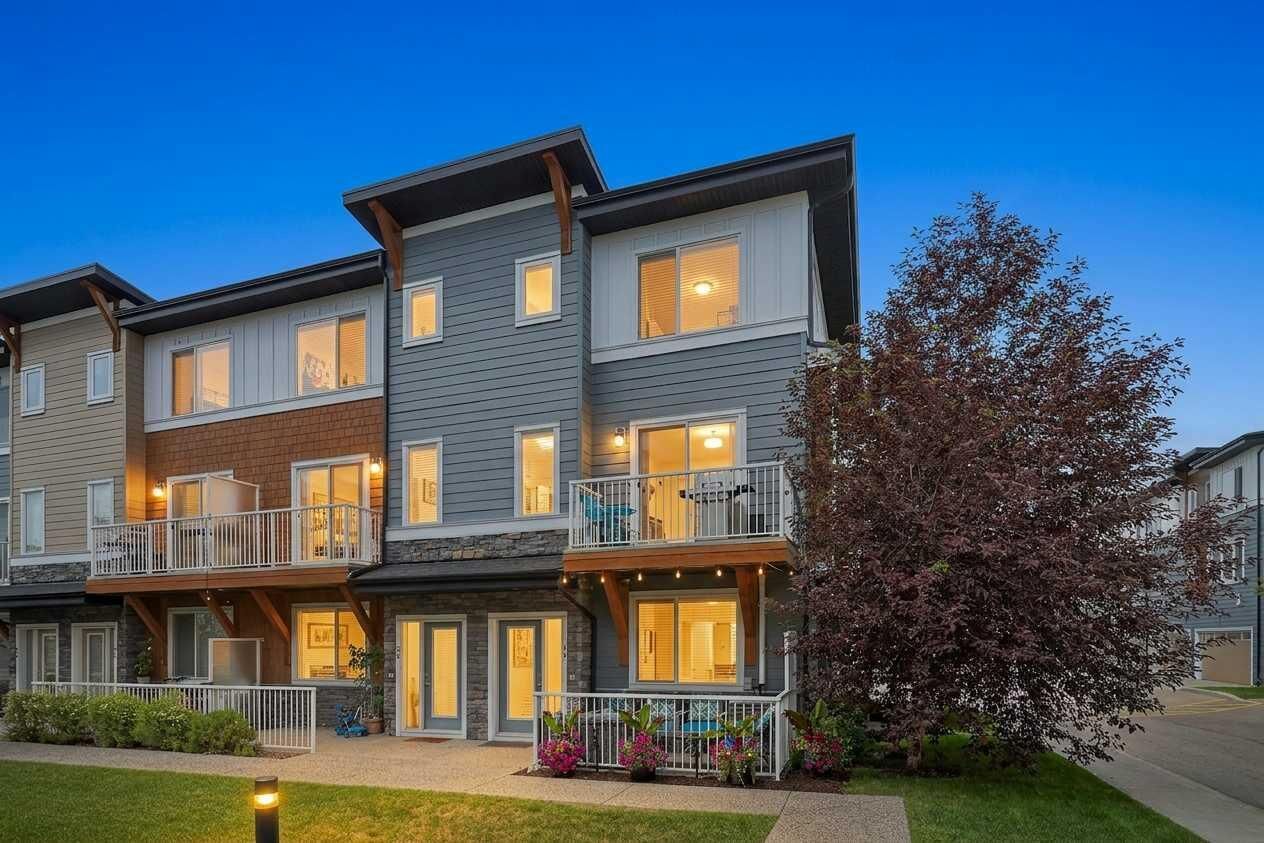 Property Photo:  111 Rainbow Falls Gate 18  AB T1X 0Z4 