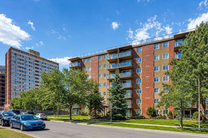 Property Photo: 812 14 Avenue SW 601 AB T2R 0N6