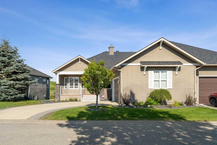 Property Photo:  39 Ravine Drive  AB T1S 4H3 