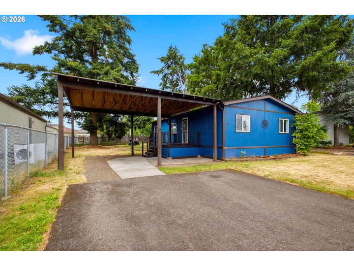 Property Photo: 16812 SE 1st St 45 WA 98684