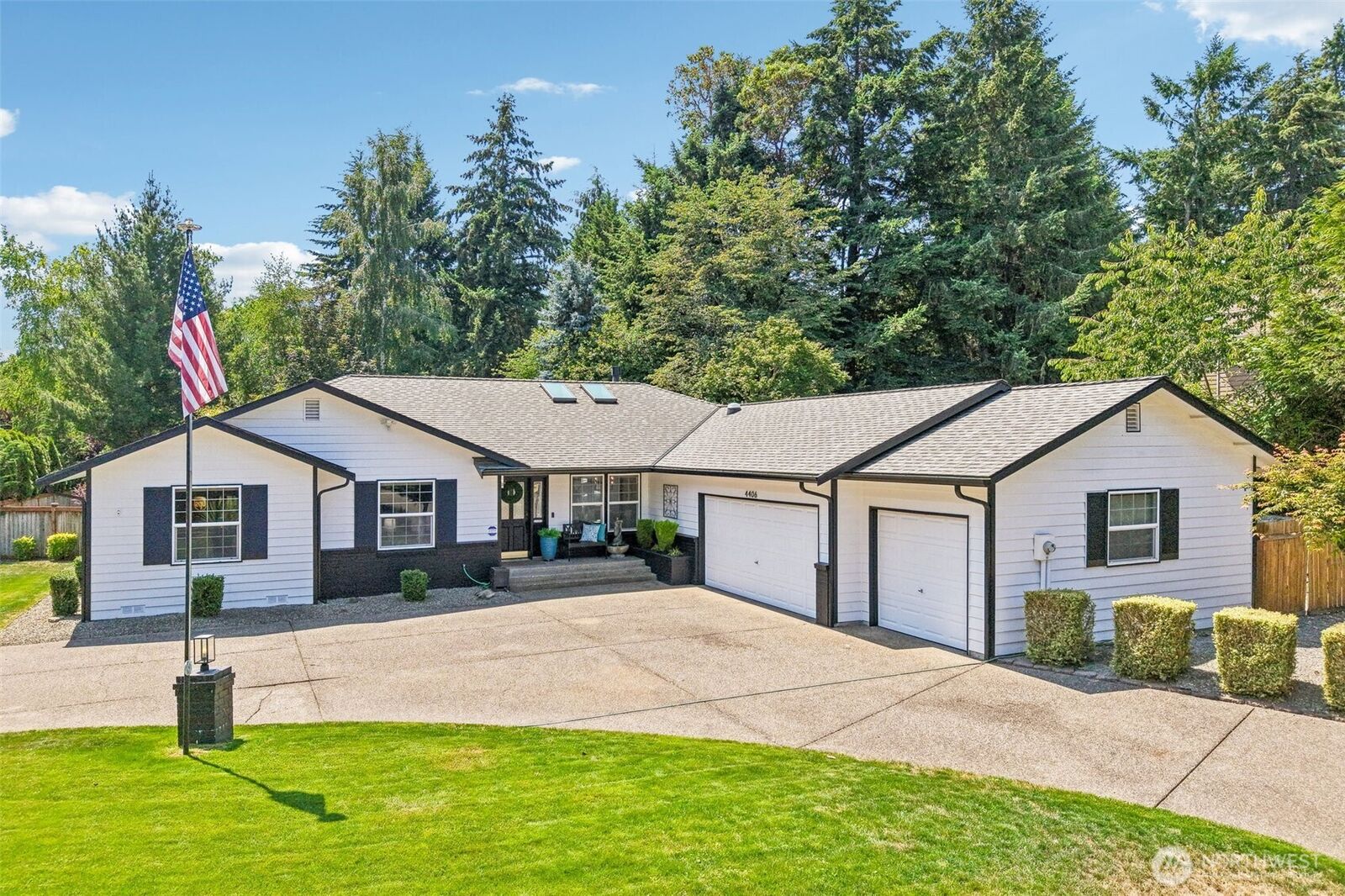 Property Photo: 4406 74th Ave Ct NW WA 98335