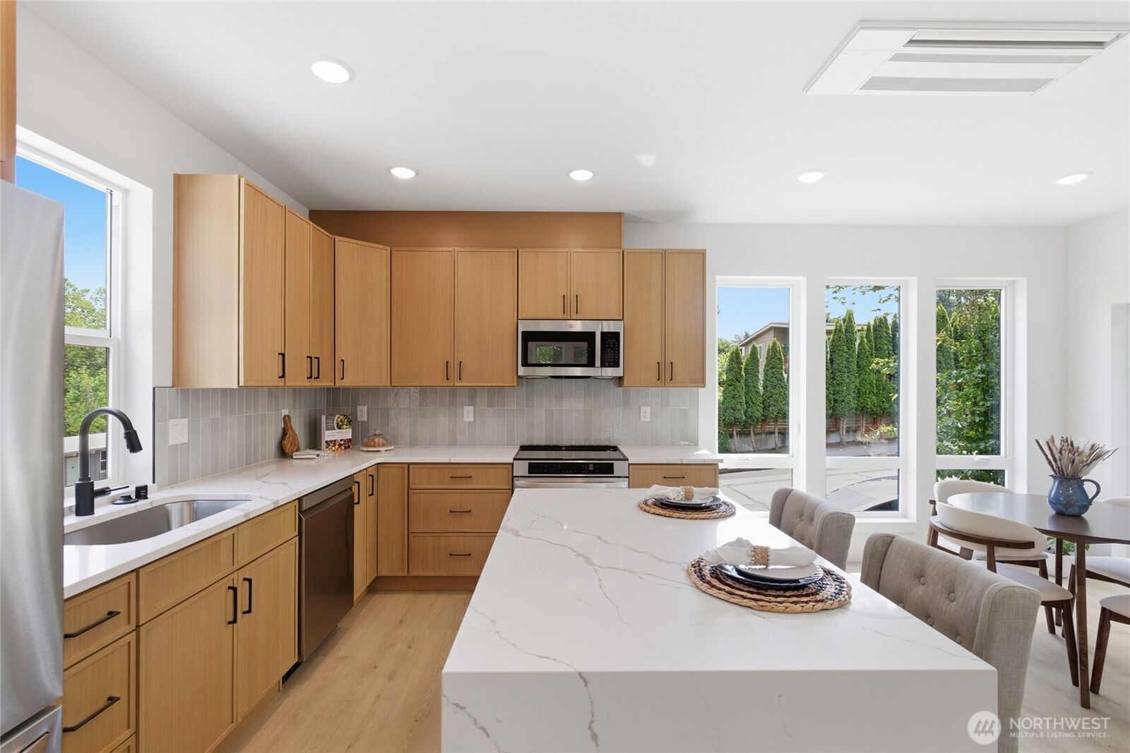 Property Photo:  5716 NE 65th Street  WA 98115 
