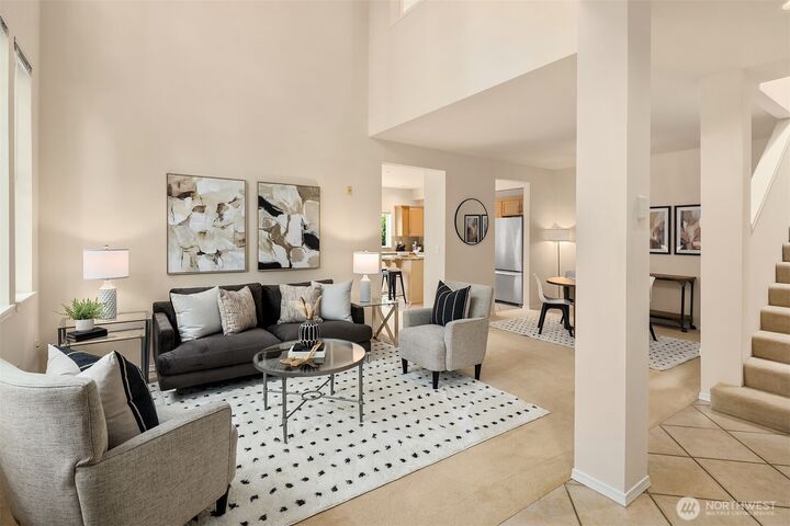Property Photo: 500 S 46 Place WA 98055