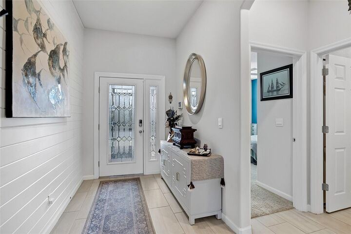 Property Photo: 194 52nd Square FL 32968