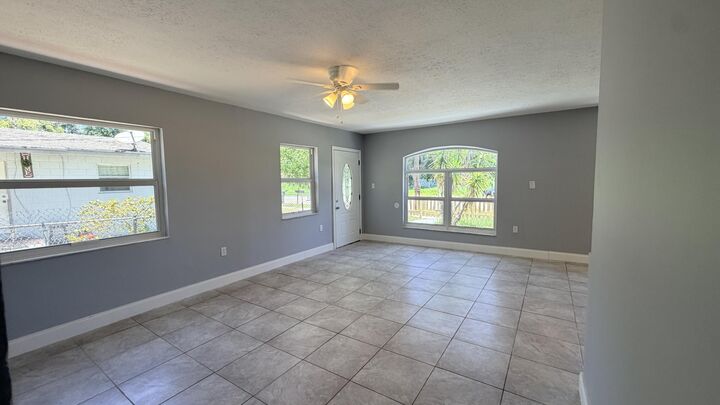 Property Photo: 607 N 19th Street FL 34950