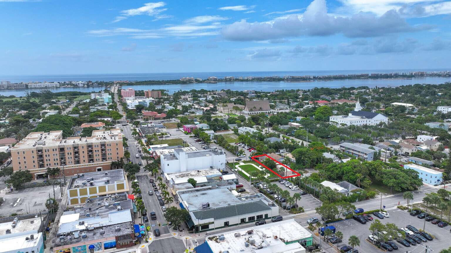 Property Photo: 17 S L Street FL 33460