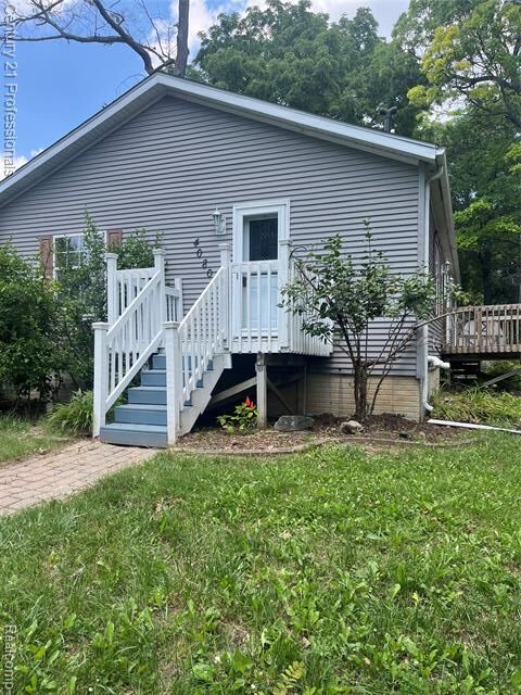 Property Photo:  4080 Cass Elizabeth Road  MI 48328 