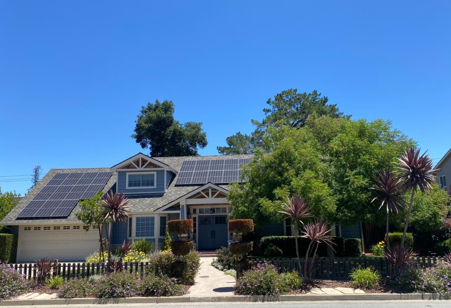 Property Photo: 13698 Manteca Way CA 95070
