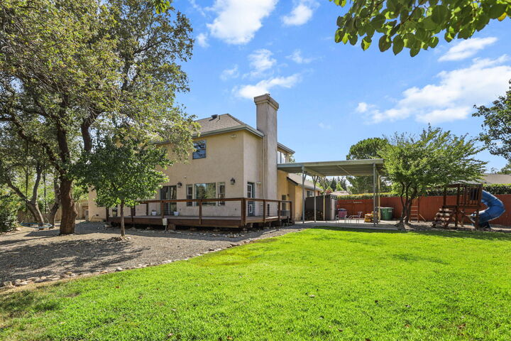 Property Photo:  3719 Siskiyou Street  CA 96001 