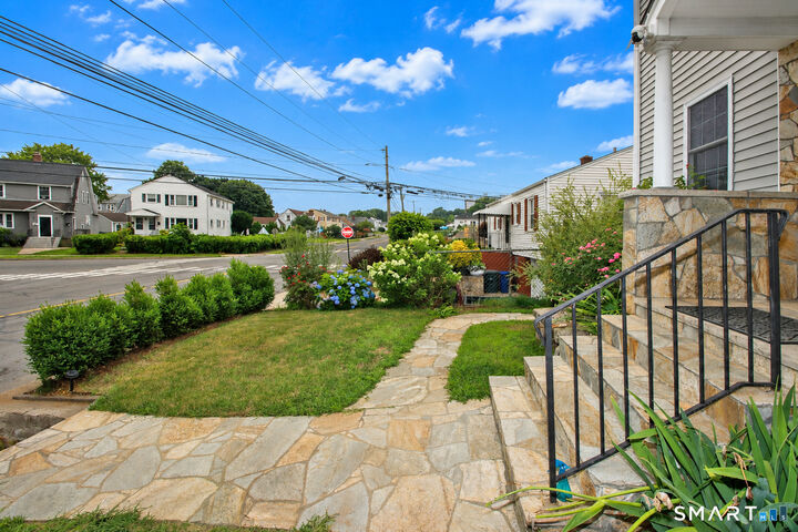 Property Photo:  570 Westfield Avenue  CT 06606 