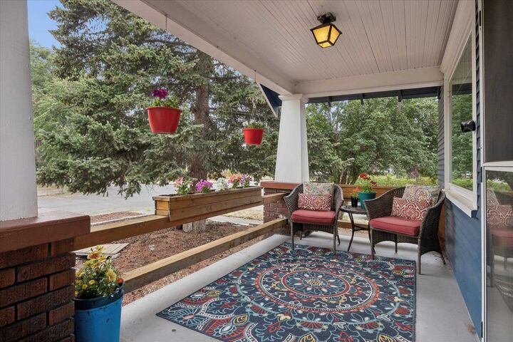 Property Photo:  1928 W Sharp Ave  WA 99201 