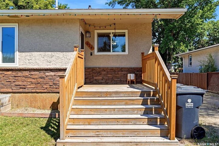 Property Photo: 614 3rd Avenue SK S0G 3Z0