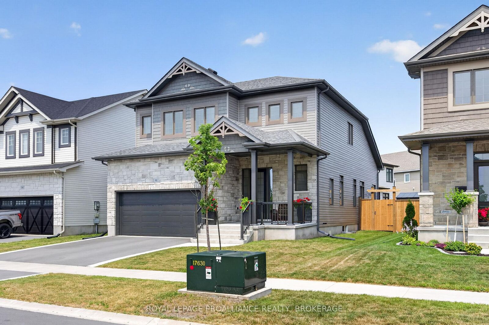 Property Photo: 811 Riverview Way ON K7K 0J3