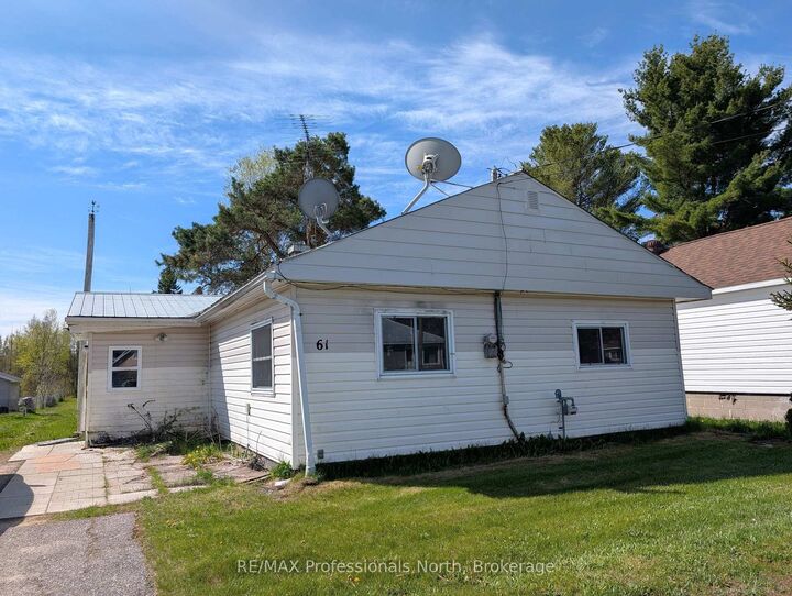 61 Riverside Avenue — photo 1