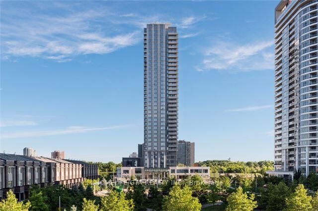 Property Photo: 255 Village Green Square 707 ON M1S 0L7