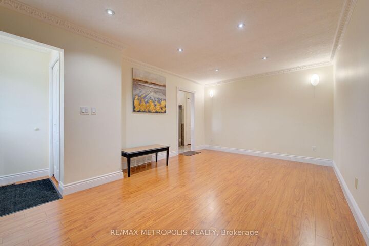 Property Photo:  89 Winter Avenue  ON N1R 6G8 