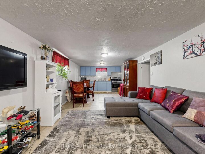 Property Photo: 536 Barbara Street ON K9A 2B1