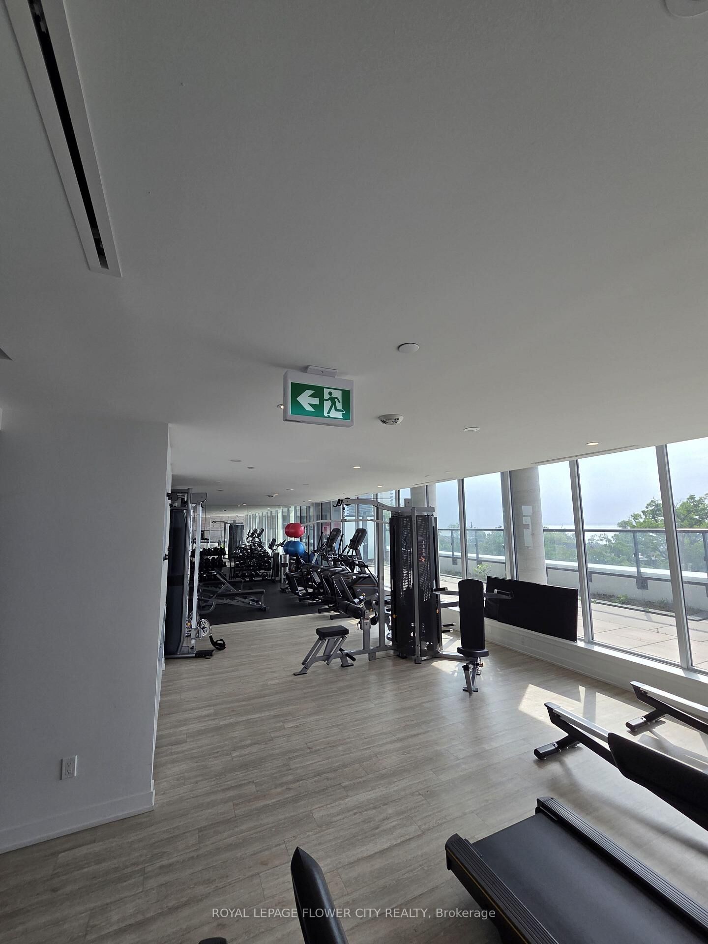Property Photo: 370 Martha Street 301 ON L7R 0G9