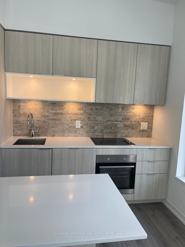 Property Photo:  20 Tubman Avenue 616  ON M5A 0M5 