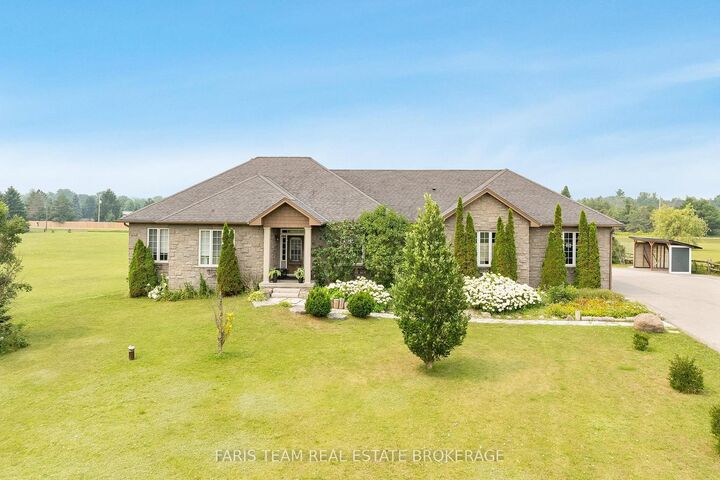 Property Photo: 2 Harry Parker Place ON L0M 1J0