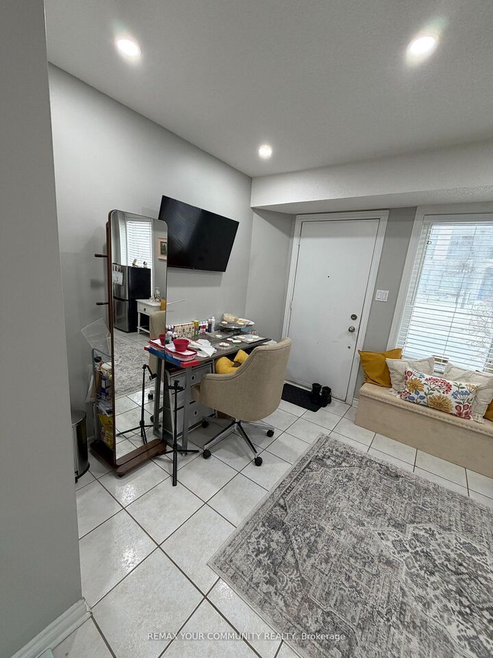 Property Photo: 320 South Park Road Main ON L3T 0B8