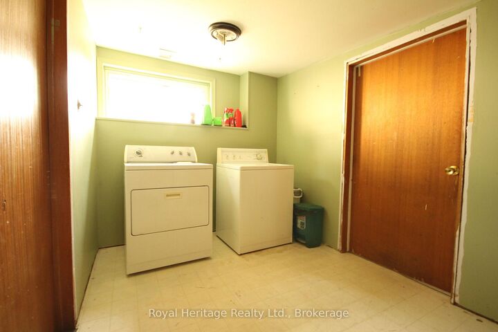 Property Photo: 135 Silas Boulevard ON L4P 2K2