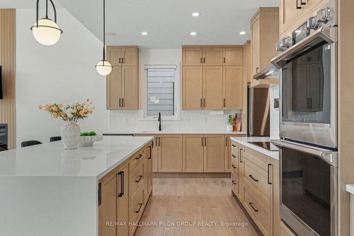 Property Photo: 211 Metric Circle ON K2V 0L3