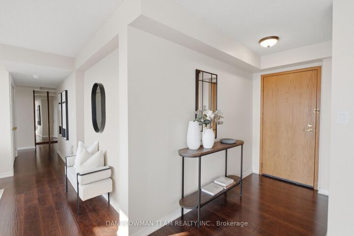 Property Photo: 80 Athol Street E 702 ON L1H 8B7