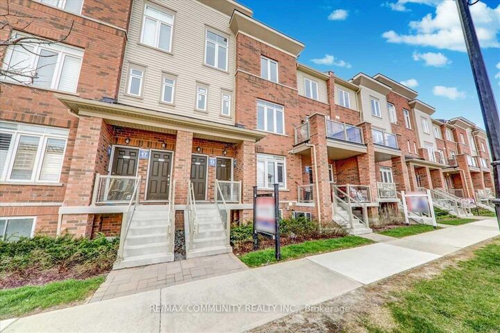 Property Photo: 2718 William Jackson Drive ON L1X 0E6