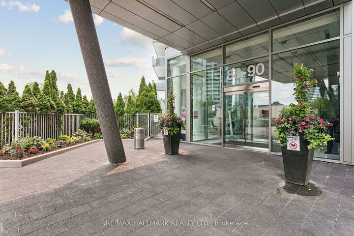 Property Photo: 90 Park Lawn Road Ph-3101 ON M8Y 0B6