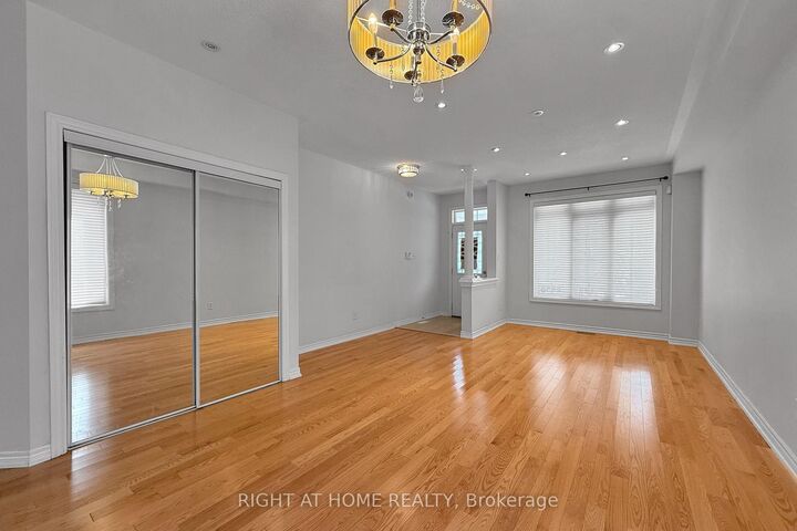 Property Photo: 26 Mead Terrace ON L6E 1V6