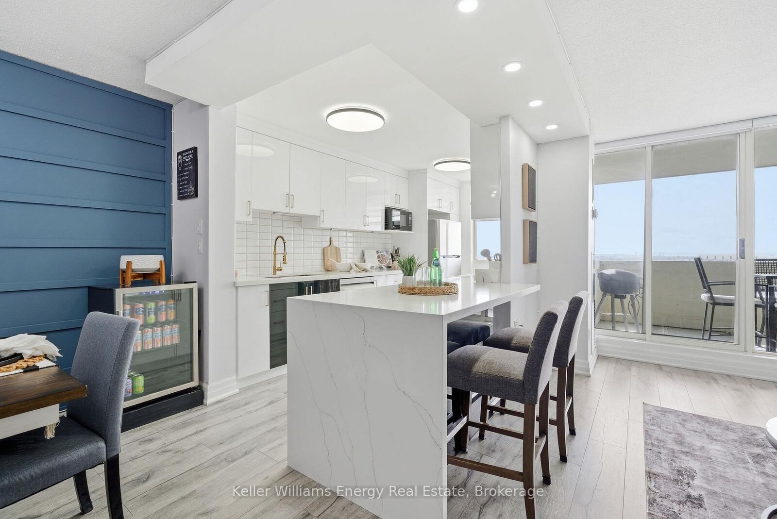 Property Photo: 44 Falby Court 1506 ON L1S 3L1