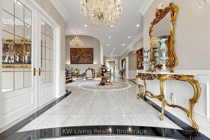 Property Photo: 16 Montressor Court ON L4B 4B7