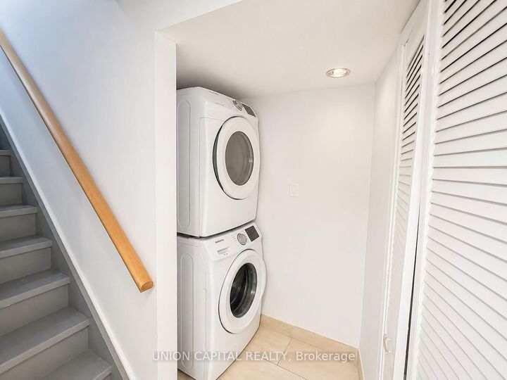 Property Photo: 9 Sunbird Crescent Bsmt ON M1V 3M6