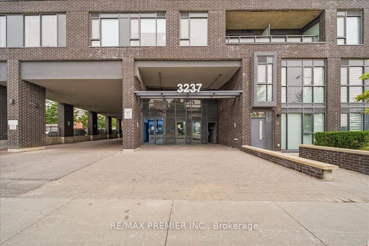 Property Photo: 3237 Bayview Avenue 1306 ON M2K 2J7