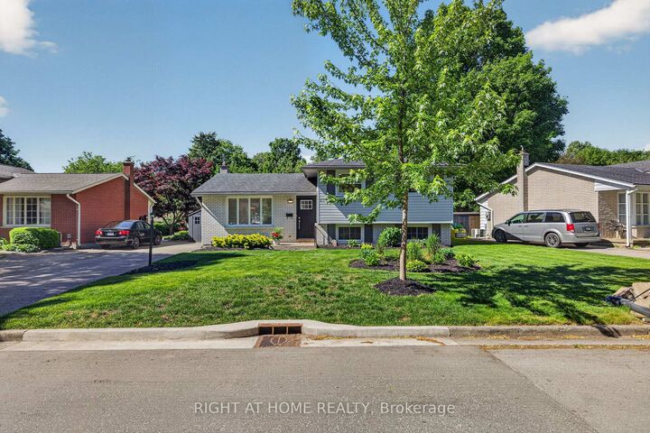 Property Photo: 670 Glengyle Crescent ON N5X 1X7